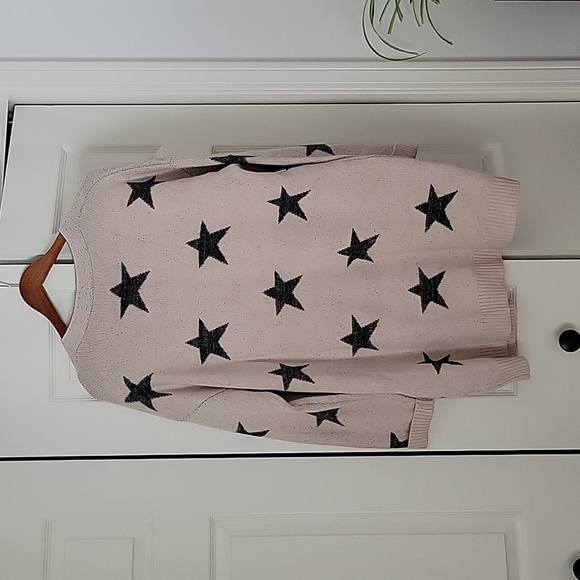 Woman's Cardigan - Picture 6 of 6